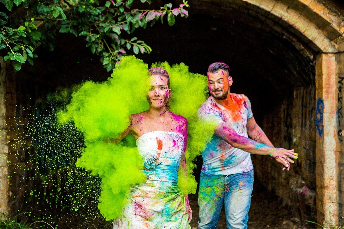 trash-the-dress-holi-kleurpoeder-powderbomb-3