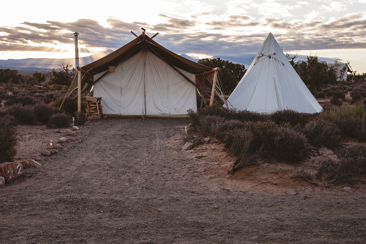 Glamping als huwelijksreis; een romantisch idee! girls of honour