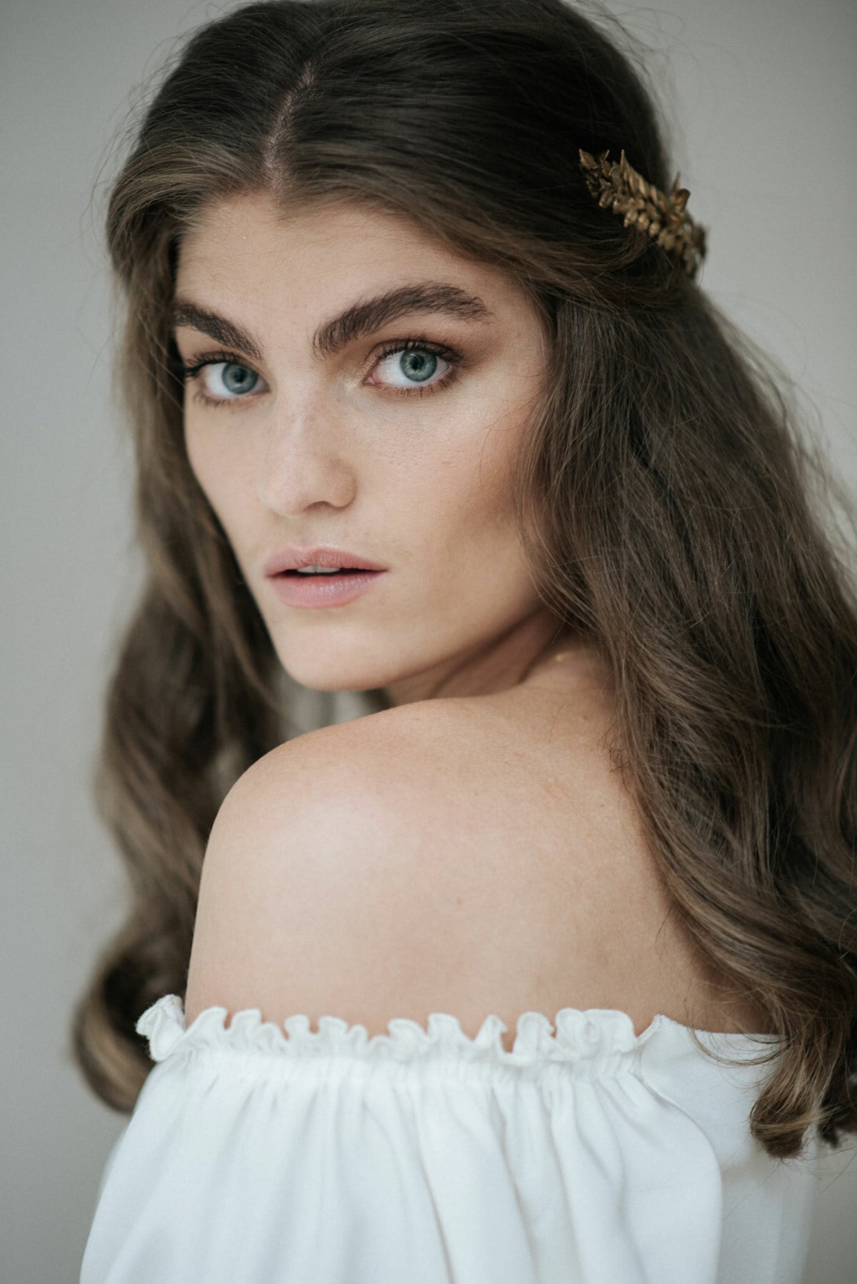 bruidskapsel-kapsel-headpiece-haar-haaraccessorire