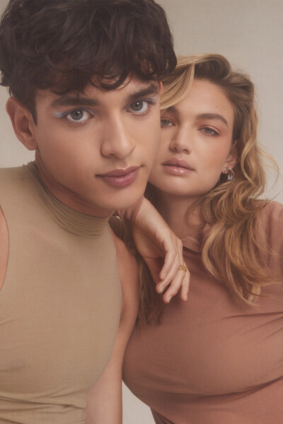 Group doubles for Camo Powder Campaign