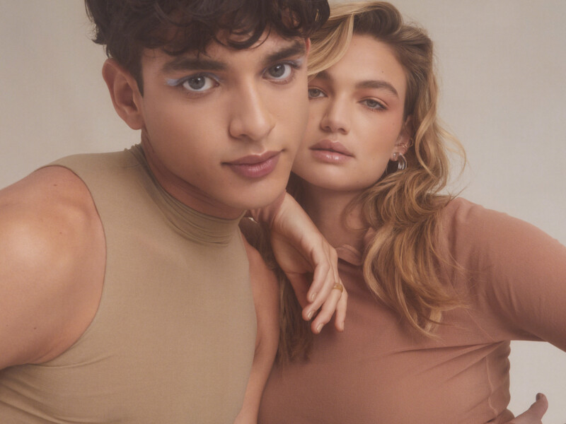 Group doubles for Camo Powder Campaign