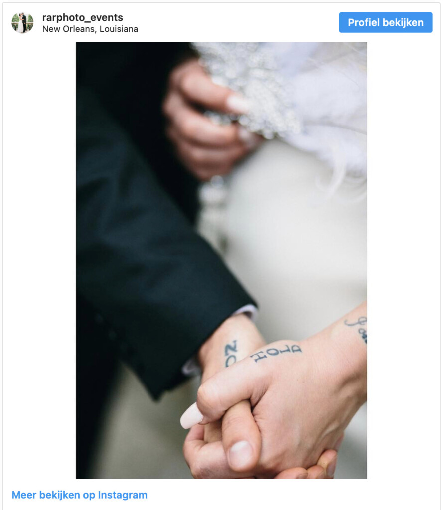 Wedding tattoo Hold on handen