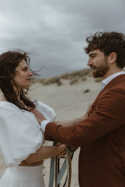 verbinding handfasting ceremonie