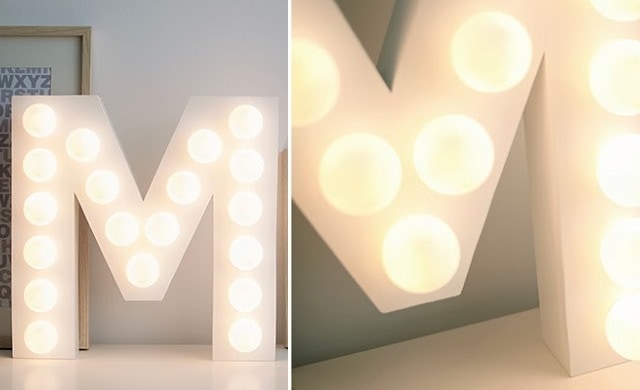 Letters met lampen